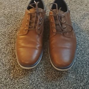 Mens dress shoe